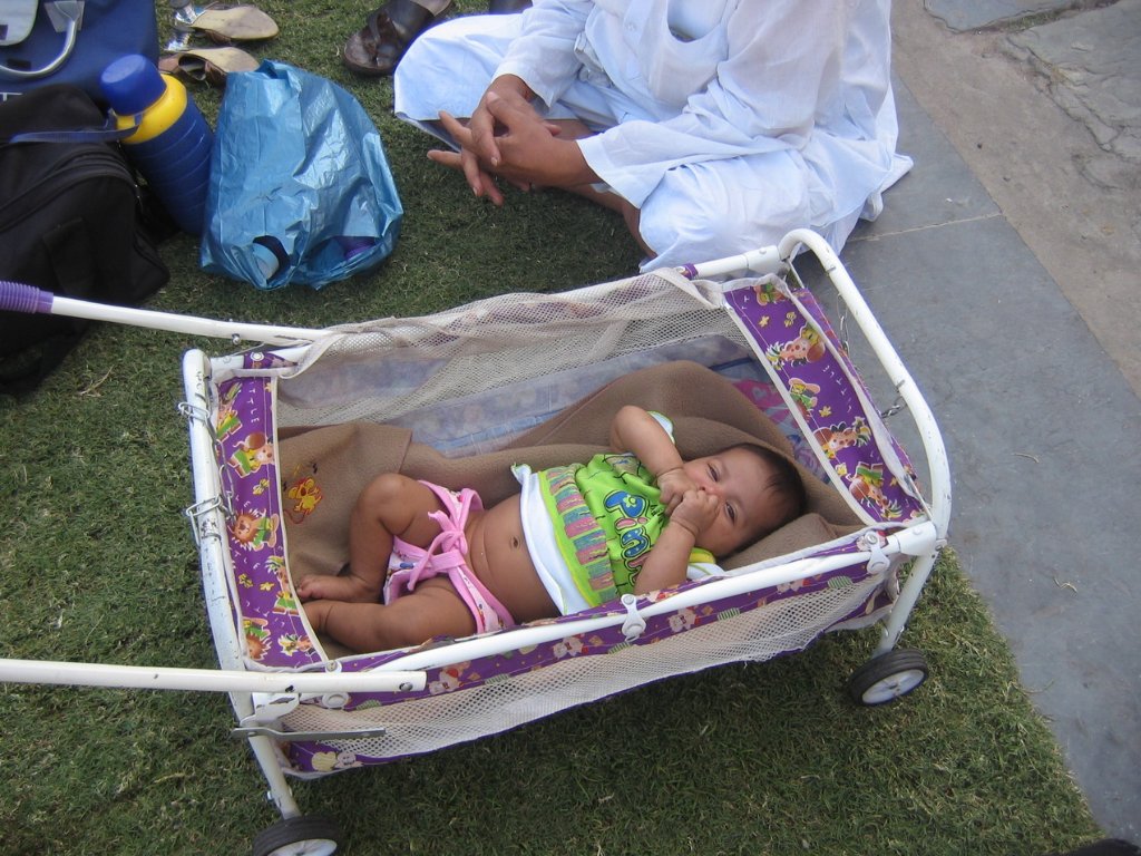 16-Indian baby-carriage.jpg - Indian baby-carriage